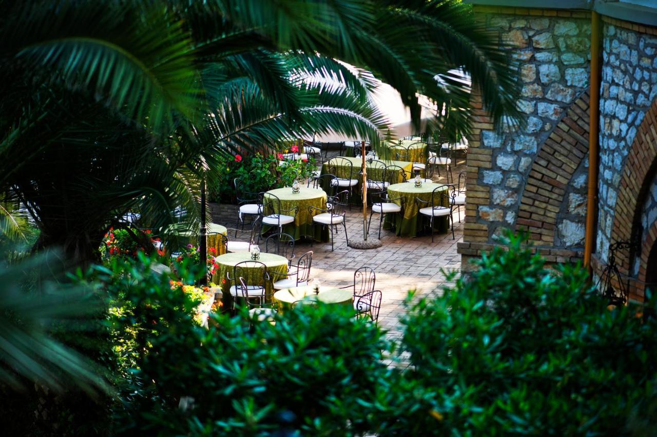 Grande Albergo Miramare Formia Exterior foto